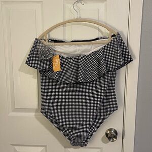 NWT Kona Sol Plus Size Swimsuit